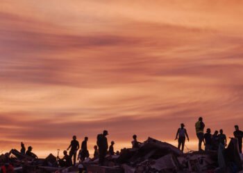 With $8 Billion in Venezuelan Oil Money, U.S. Gives $300 Million in Quake Aid