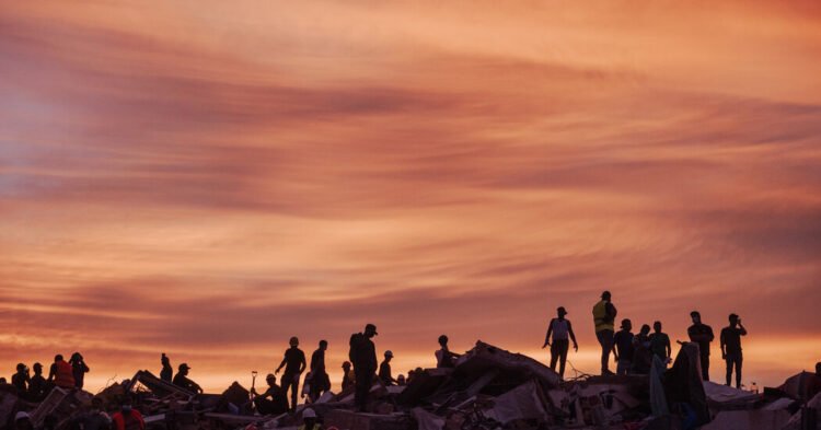 With $8 Billion in Venezuelan Oil Money, U.S. Gives $300 Million in Quake Aid