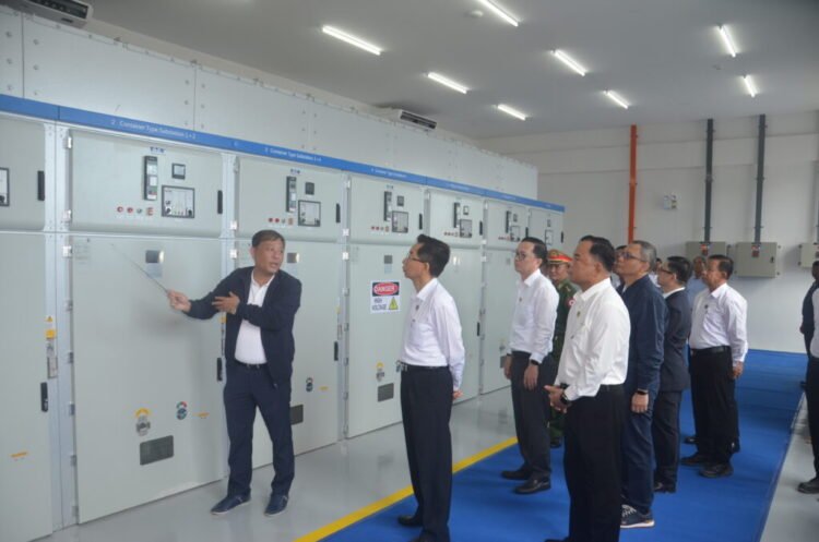Nay Pyi Taw’s Zeyathiri opens Shwemyoh 15 MW solar power plant
