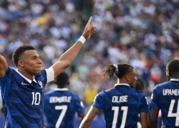 Telex: The French attacking machine crushed the Swedes, the double Mbappé set a record