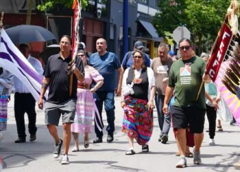 Kashechewan evacuees in Niagara Falls, Ont., get apology from mayor over homelessness comments
