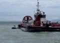 1 rescued in B.C. boat sinking dies in hospital, 6 still missing, RCMP say