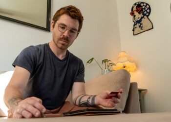 After he returned mistaken $24,000 tax refund, his CRA account was locked, actual tax refunds delayed