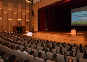 MoE makes presentation at capacity-building training for MPs