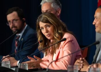 Premiers looking for a tariff battle plan from Carney during sit-down in P.E.I.
