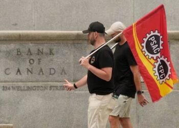 Bank of Canada told again not to use replacement workers at headquarters