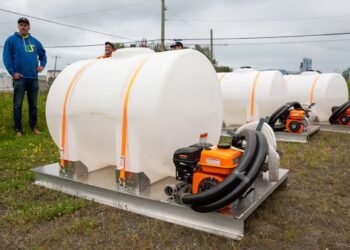 ‘A big difference’: Small fire departments in area of northwestern Ontario wildfires get new equipment