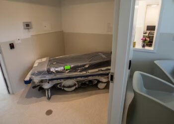 ‘Blanket’ forced treatment of involuntary psychiatric patients unconstitutional, B.C. court rules