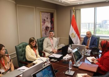 The Minister of Electricity follows up on developments in the project linking Egypt and Greece photo