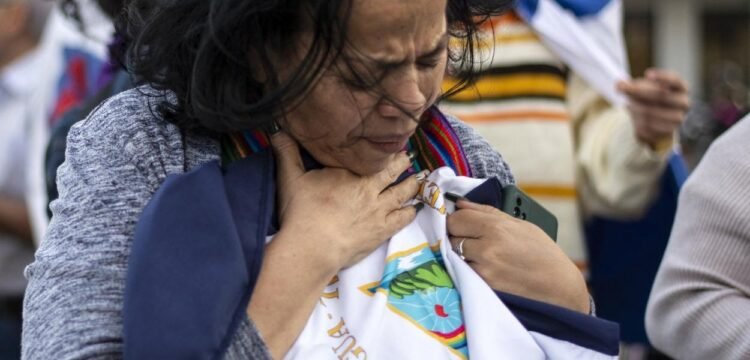 For the Nicaraguan Regime, Waving the Wrong Flag Can Be A Subversive Act | The Lighthouse
