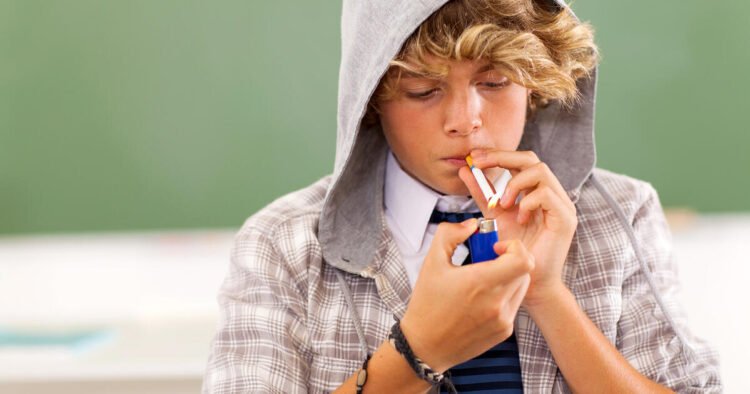 From Thursday the following applies: Smoking is only possible from the age of 18