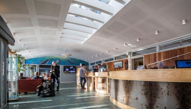 Well-known hotel finds it difficult to make money
