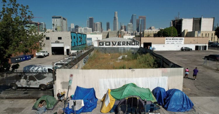 Los Angeles Homeless Population Grows Again, After 2 Years of Decline