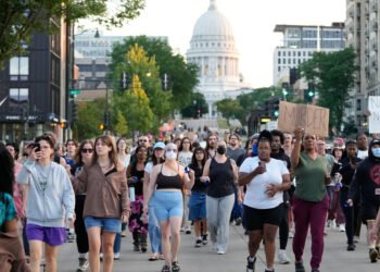 Man Fatally Shot by Police in Wisconsin’s Capital, Stirring Protests