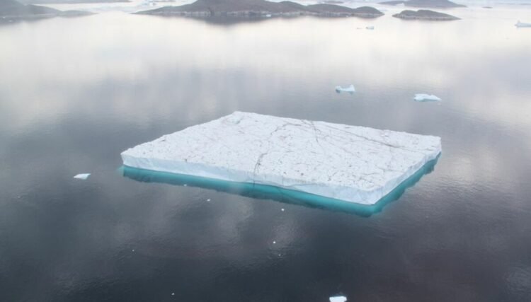 Unusually giant iceberg drifts along the east coast