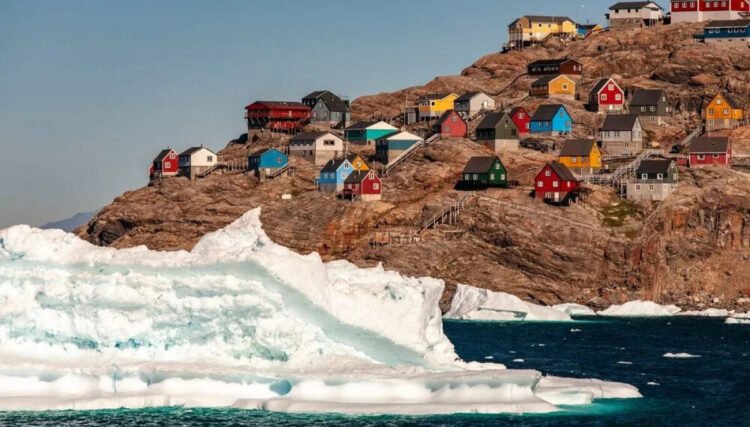 While Denmark is discussing a spray ban, the drinking water in Greenland is under pressure from a completely different front