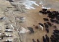 On the way there are 32 serpentines, dung and tea in a samovar – how life is in a Kyrgyz village near the border with China. Video