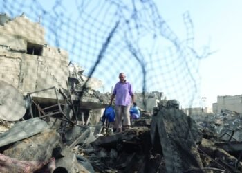 Ex-leaders warn of threat to future Palestinian state