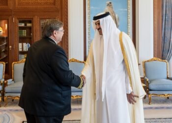 His Highness awards the ambassadors of Kazakhstan and Russia the Al Wajbah Medal
