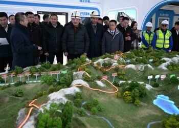 The China-Kyrgyzstan-Uzbekistan railway will become the second Kumtor for the country,