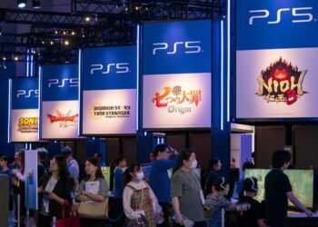 French presidential hopeful: ‘Retake control!’ of… video games