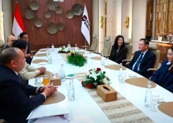 Thaksin, Yingluck and Paetongtarn meet Indonesian President Prabowo for investment talks
