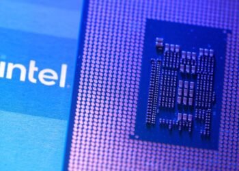 Intel turns to next-generation ASML tool to help make its laptop chips