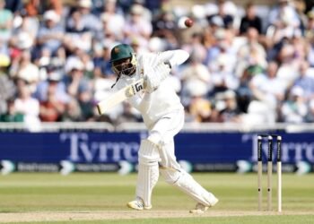 Cricket: Cricket-Zimbabwe call up wicketkeeper Tsiga for T20 series against India