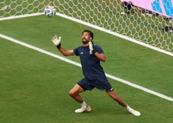 Football: Soccer-World Cup hero Vozinha in bid to keep name for new club career