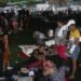 Solidarity among Venezuelans made destitute by quake