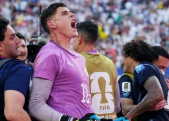 Paraguayan hero: Sold equipment to feed premature son