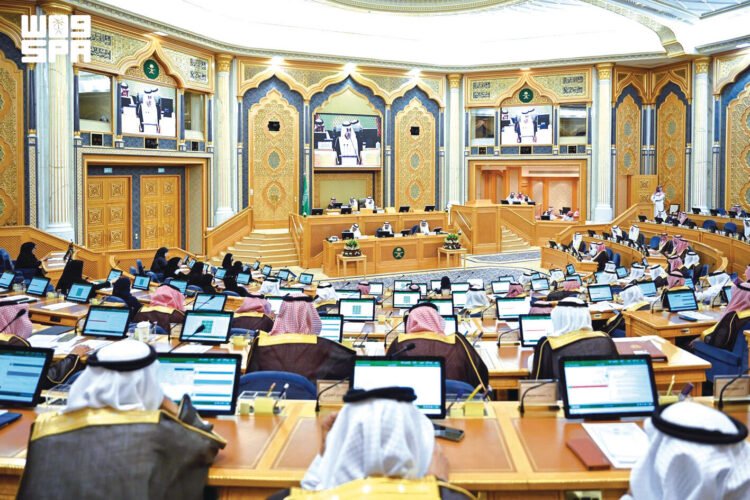 Al-Riyadh newspaper | The Shura Council demands controls on age verification and restrictions on the use of social media platforms
