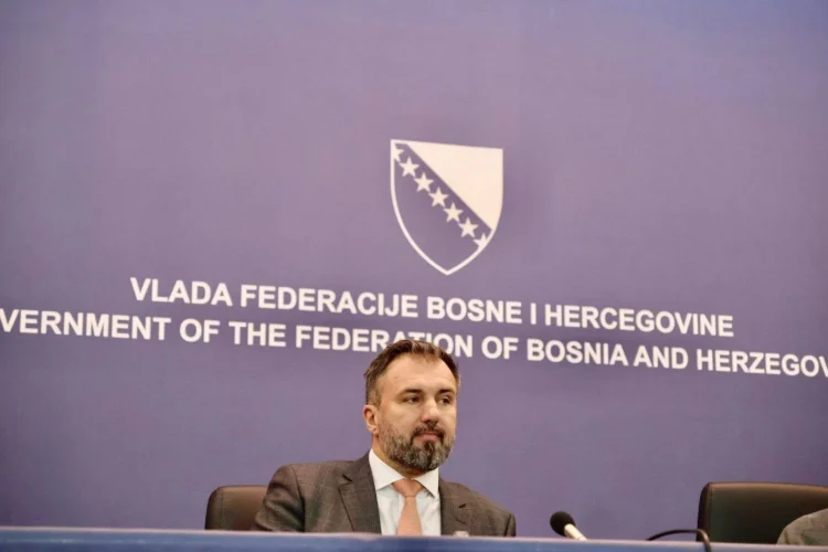 Stojanović: The army of RBiH defended its country, and the regime in RS glorifies the perpetrators of genocide