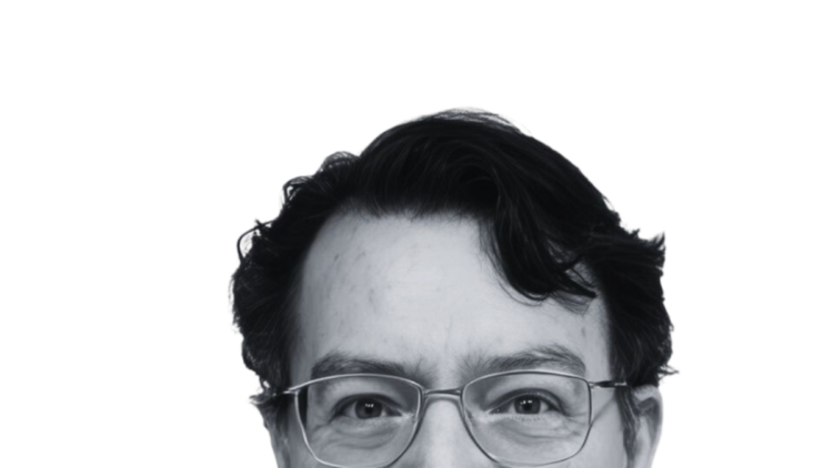 Between the revanchist and the statesman