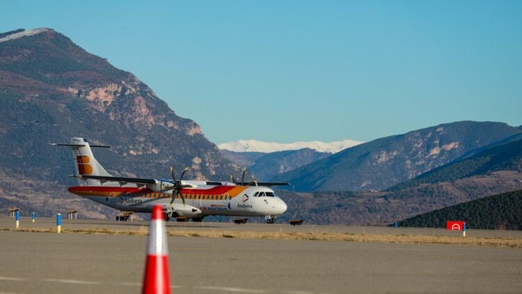 The EFA maintains the need for Andorra’s airport to have a connection with France