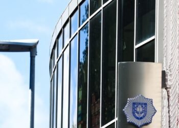 Arrested motorist under the influence of alcohol after being chased by the police