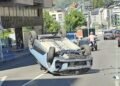 A car collides with three vehicles and overturns on Avenida de las Naciones Unides in Escaldes