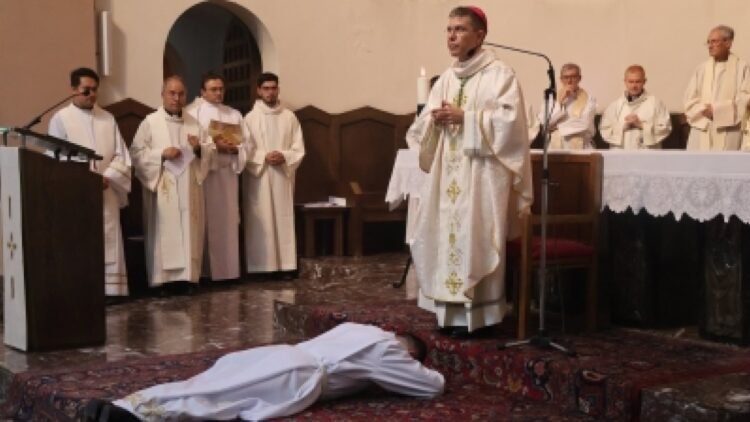 Carlos Rosas is ordained deacon in the church of Sant Esteve in Andorra la Vella