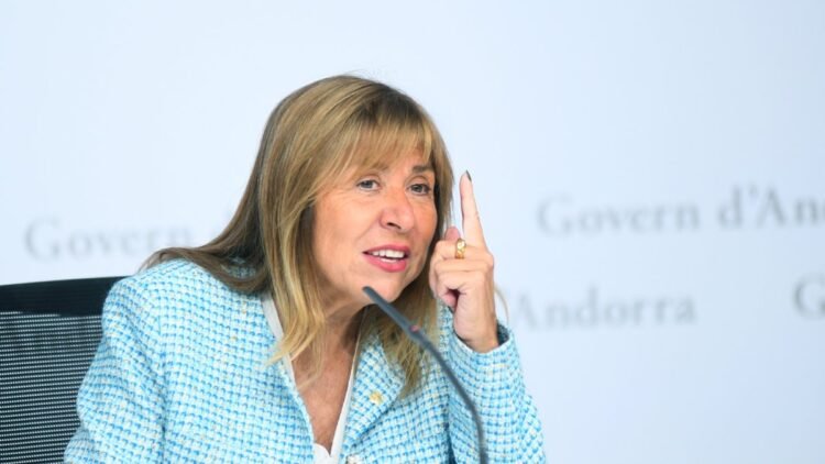 Conxita Marsol replies to Rosa Gili that it has been three years since the Government of Andorra demanded the data of rental contracts from the municipality of Escaldes