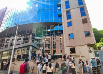 : The Government of Andorra gives 250 more immigration permits to hotels and restaurants to guarantee service during the summer