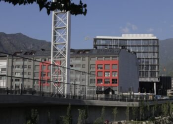 Last works to complete the expansion of the river promenade in Andorra la Vella