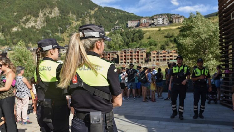The pilot test to equip traffic officers in Canillo, in Andorra, with mobile video surveillance devices has no legal protection