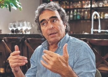‘I don’t like what I’m seeing, it’s time to return to the political arena’: Sergio Fajardo / Interview by Mauricio Reina
