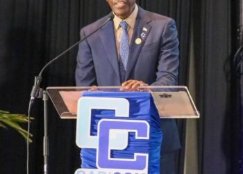 Kamla gets CCJ wishCaricom agrees to refer Barnett reappointment to PoS-based court for adjudication