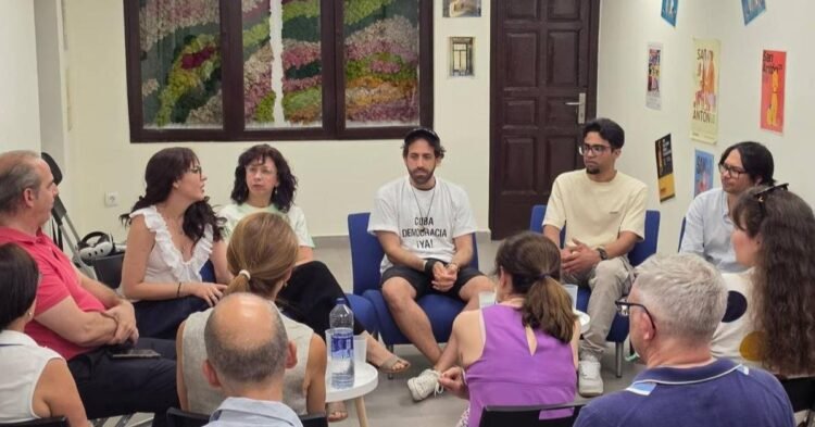 11J: The Cuban exile keeps the cry of 11J alive in Madrid