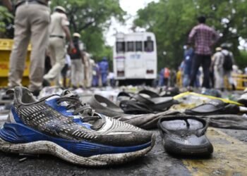 Mobile net shutdown slows dissemination of visuals from central Delhi protest