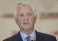 Foreign Minister Carlos Pareja visited Keiko Fujimori to inform her about the transfer of command and confirmed the attendance of nine heads of state