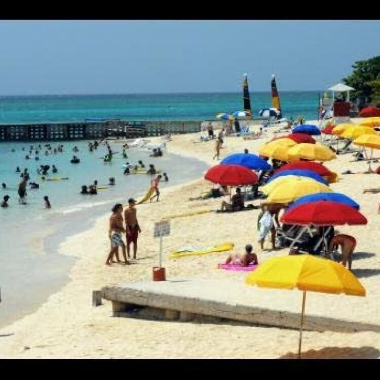 Hotel pipeline tops US$4.2b, but brand name projects face delays | Business