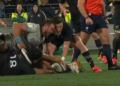 Watch: Italy lock headbutts All Blacks star Cam Roigard