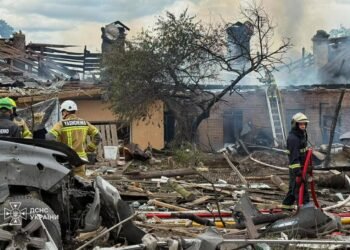 Russian and Ukrainian officials report 14 dead in latest attacks